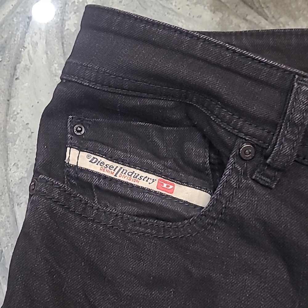 Diesel Men’s Black Slim Jeans - Picture 4 of 11